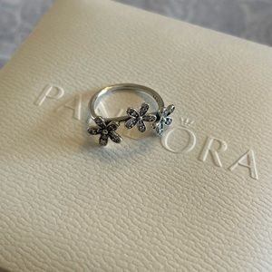 Pandora Dazzling Daisies Stackable Ring size50(5)